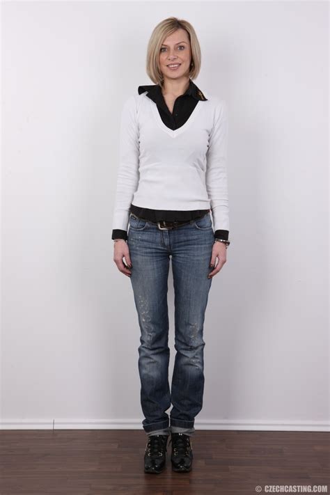 Curvy Fair Haired MILF With Big Natural Boo XXX Dessert Picture 2