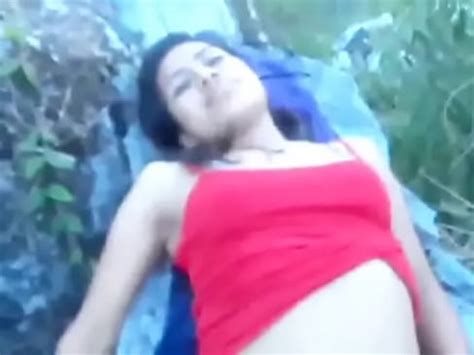 Cogiendo En El Monte XVIDEOS