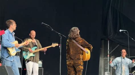 Albin Lee Meldau "Mamma" Live At Alive Festival Borlänge 250703 - YouTube