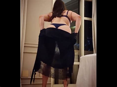 Lana Zanini Hot Model Did A Sensual Striptease In A Luxury Hotel In The State Of S O Paulo In