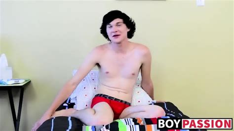 Handsome Justin Cummings Stuffs His Asshole With A Dildo