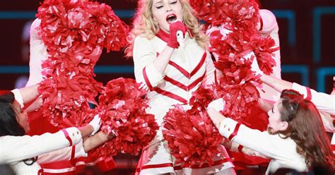 Jutarnji List Madonnina Knjiga Sex U Kojoj Se Poigrava S M Imaginarijem Otvorila Je Vrata Za