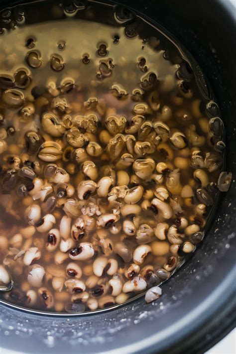 Instant Pot Black Eyed Peas ⋆ Only 7 Minutes Cooked From Dried!