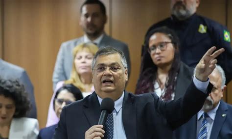 Dino Em Sess O No Stf Vota Contra Arquivar A O Sobre Advogado