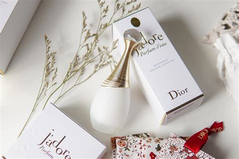 รีวิว DIOR J'ADORE PARFUM D'EAU น้ำหอมไม่ผสมแอลกอฮอล์