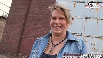 Deutsche Hausfrau von Nebenan macht Sex Casting für Geld XVIDEOS