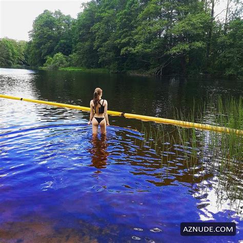 PIXEE FOX Nude AZNude