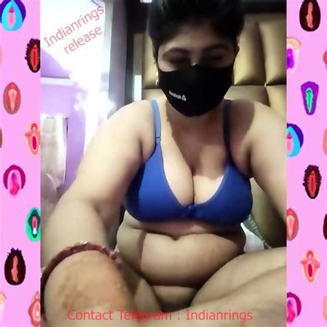 Hot Aunty Showing Boobs Husband Pussy Fingering