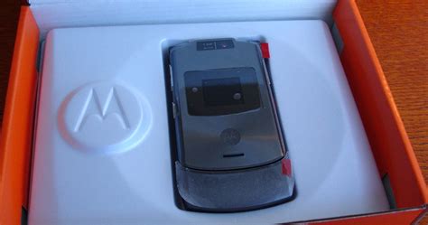 OMG! The early 2000s Motorola Razr might be making a comeback | PhillyVoice