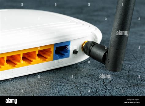 Wireless router with antenna Stock Photo - Alamy
