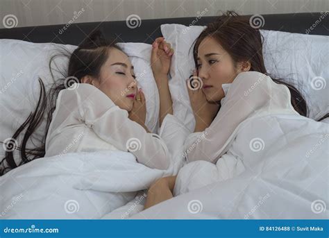 Couples Lesbiens Photo Stock Image Du Pose Blonde Fuselage