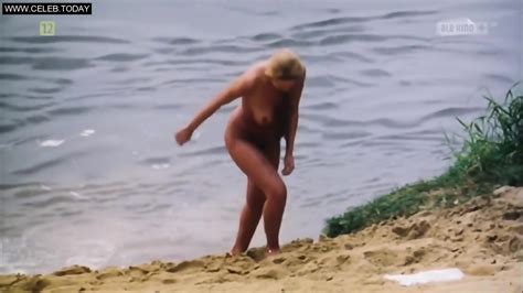 Izabella Bukowska Group Of Girls Caught Naked Swimming