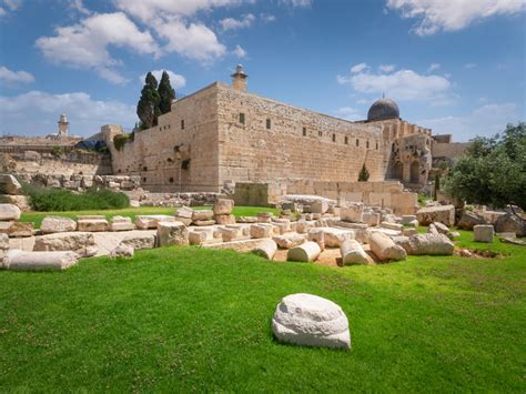 Jewish history Israel – visit famous landmarks like Yad Vashem