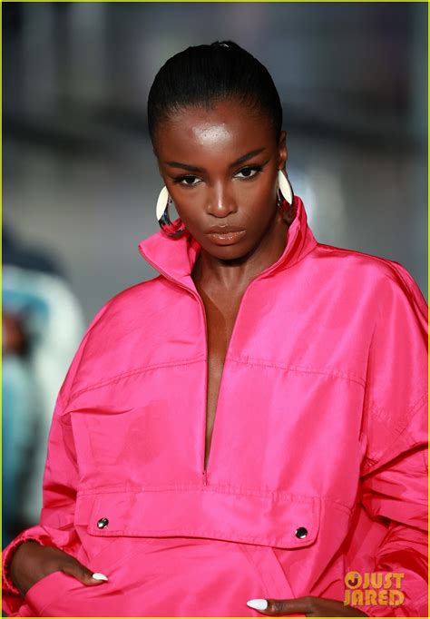 Photo Laquan Smith Julia Fox Nyfw Photo Just Jared