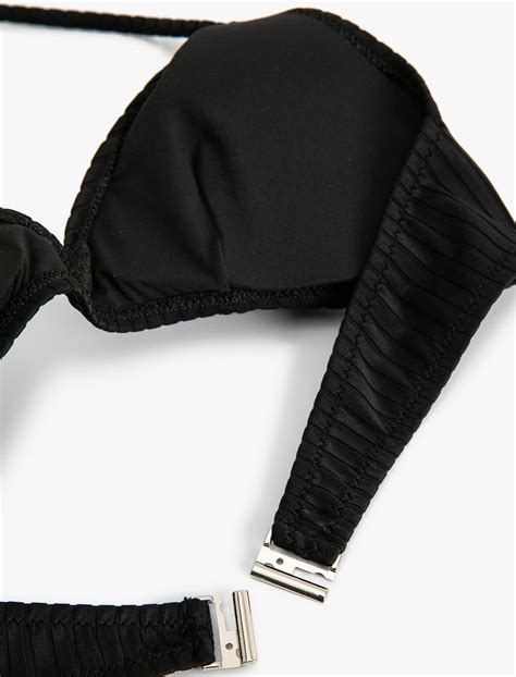 Siyah Kadın Bralet Bikini Üstü Boyundan Bağlamalı Arkası Metal Kapama Detaylı 4SAK10151MM Koton