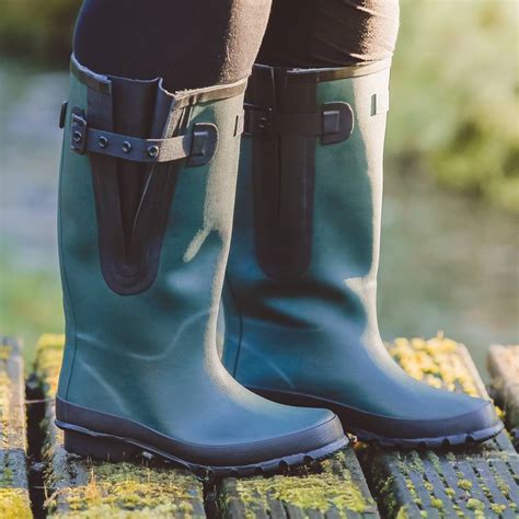 wide foot rainboots easy  slip  extra space  ankle