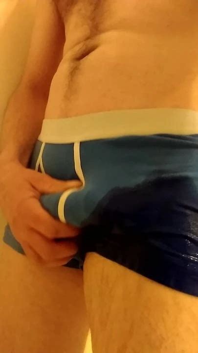 Wetting Gay Porn XHamster