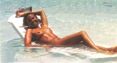 Federica Panicucci Nude 8 Photos TheFappening