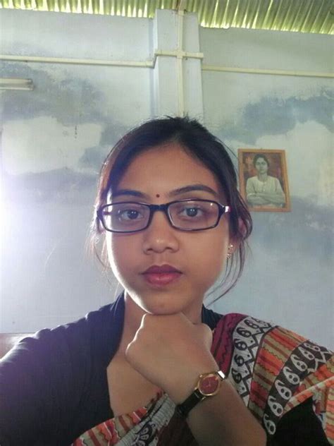 Beautiful Slim Girlfriend Full Nude Pics Desi Old Pictures HD SD DropMMS