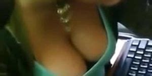 Mumbai Aunty Cleavage Show At Office Indian Aunty Porn Videos