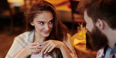 Study Identifies A Flirtatious Facial Expression That Activates Sex Related Schemas Among Men