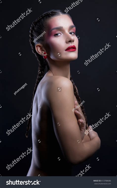 Beautiful Nude Woman Braids Hairstylenaked Sexy Stockfoto Jetzt Bearbeiten 613788686