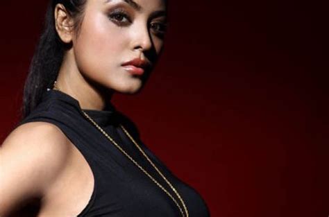 Tamil Actress Meenakshi Sarkar Hot Shoot Stills Galleries HD Images