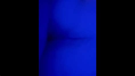 Elle Essaie un Plug Anal Pour La Première Fois Pornhub