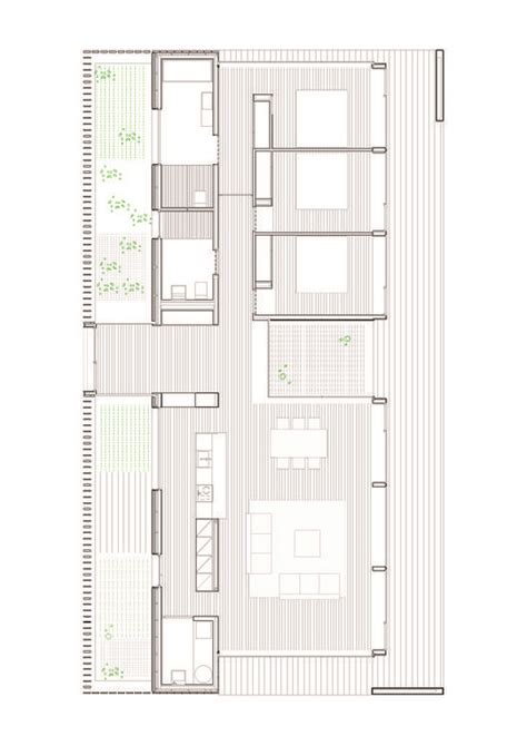 The Floor Plan For An Apartment Building With Three Floors And Two