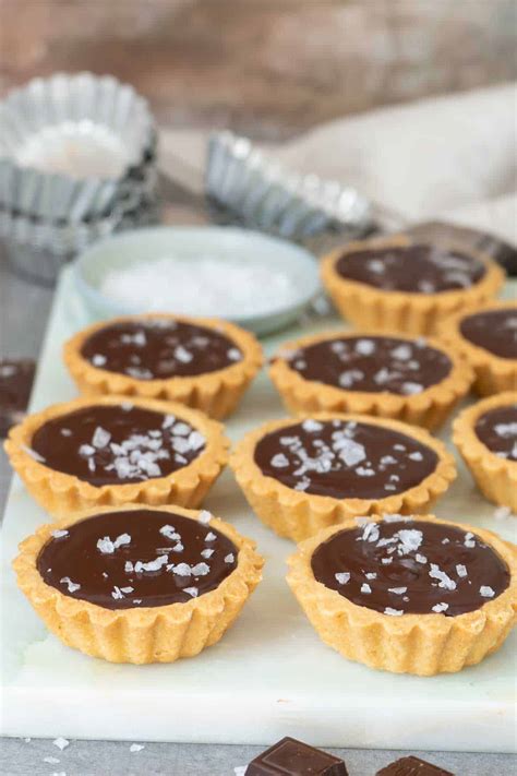 Mini Salted Chocolate Tarts El Mundo Eats