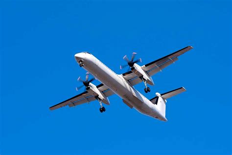 De Havilland Dash 8 400 Luxwing