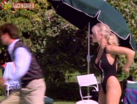 Naked Erika Eleniak In Baywatch