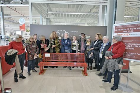 Inaugurazione Panchina Rossa Giornale Di Brescia