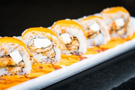 Free Photo | Eel sushi roll maki with cheese