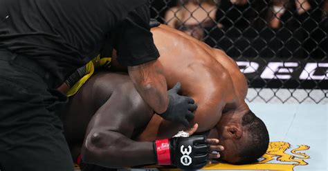 Jailton Almeida Makes Quick Work Of Jairzinho Rozenstruik With Rear Naked Choke At UFC Charlotte