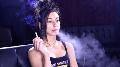 Jill Sexy Smoking Babe USA SMOKERS
