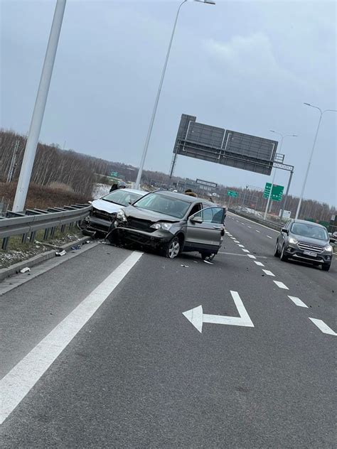 Wypadek Na Obwodnicy Lublina Dwie Osoby Poszkodowane Po Zderzeniu