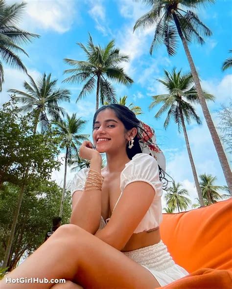 Hot Meghna Kaur Big Boobs Instagram Model Pics