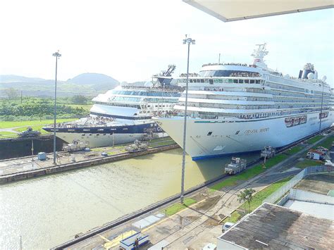 Panama Canal Cruises Passenger Pictures