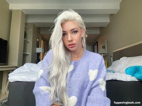 Alanah Pearce Charalanahzard Nude OnlyFans Leaks The Fappening Photo FappeningBook