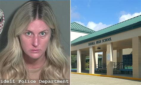 Female Teacher Alexa Wingerter 35 Is Arrested After Sending Nude Pics Via Text To Students