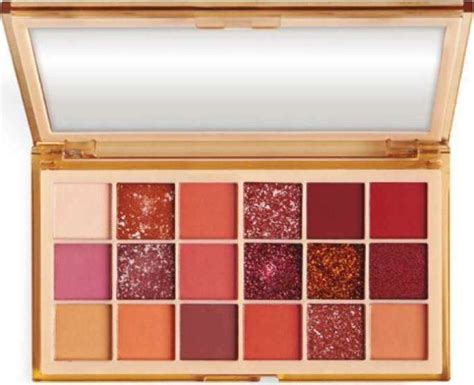 Une nouvelle palette nude de 12 fards à paupière