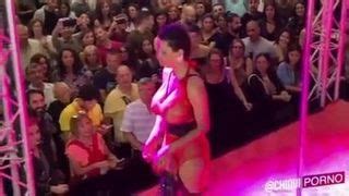 Let The Fan Suck On The Street Shemale Street Suck Porn A XHamster