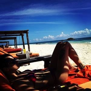 Krysten Ritter S In A Bikini In Mexico Of The Day DrunkenStepFather