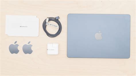 Apple MacBook Pro 14 (M1, 2021) vs MacBook Air 13 (M2, 2022): Which
