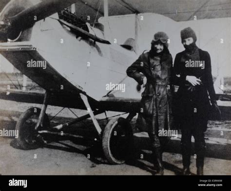 Hot Sexy Neta Snook Bikini Pics