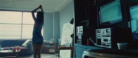 Zoe Saldana Hot In Colombiana Zoe Saldana In Colombiana What The