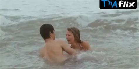 Blake Lively Wet Bikini And Erotic Movie Scenes Tnaflix
