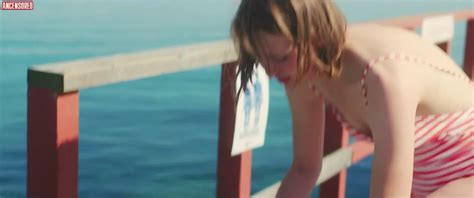 Naked Alice Bier Zanden In