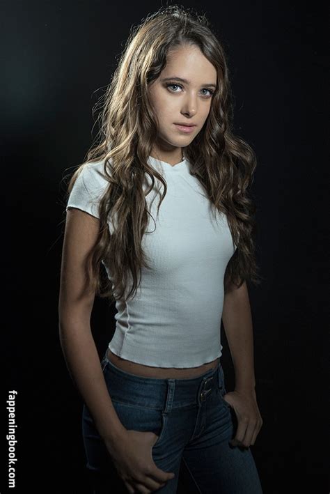 Michelle Olvera Nude OnlyFans Leaks Fappening FappeningBook